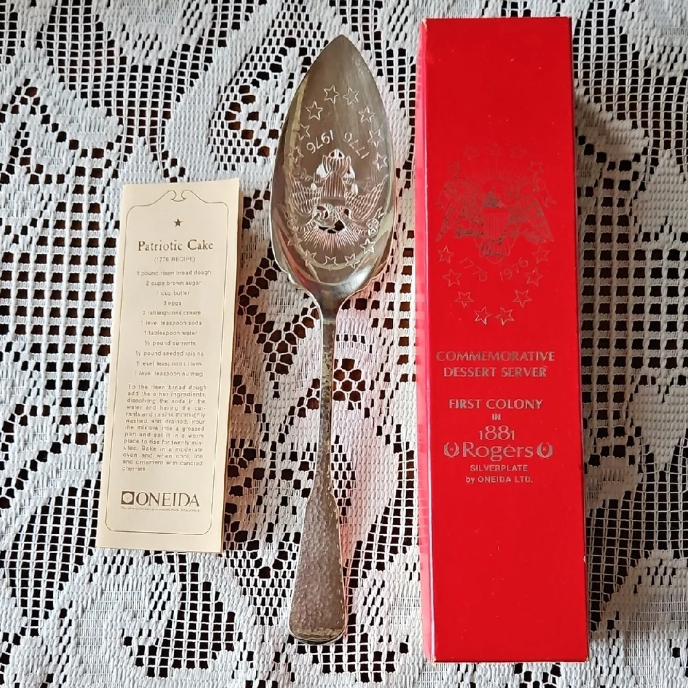 VTG 1976 Commemorative Dessert Server First Colony Rogers Silverplate Oneida Ltd